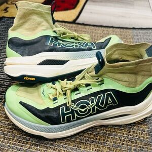 Hoka men’s Tecton x3 trail running super shoe size 11.5D